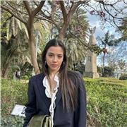 Hola encantada, soy una chica con ganas de hacer al mundo aprender, estoy encantada de dar clases y conocer para poder ayudar a la gente que lo necesita, soy nativa en España y ofrezco muchas materias